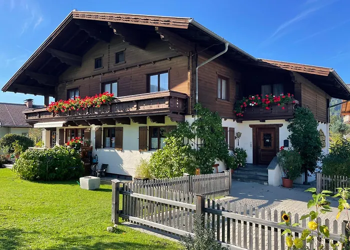 Haus Margareth شقة