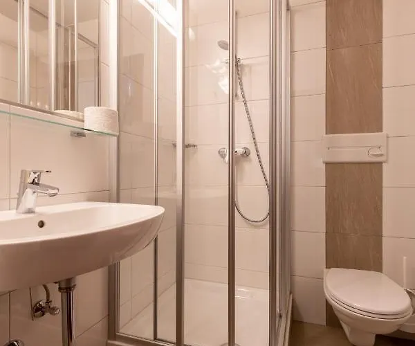 Haus Margareth شقة